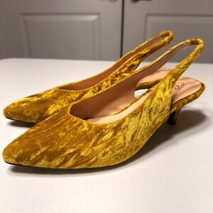 Penny Loves Kenny Y2K Mustard Velvet Slingback Kitten Heels Gold Size 9W